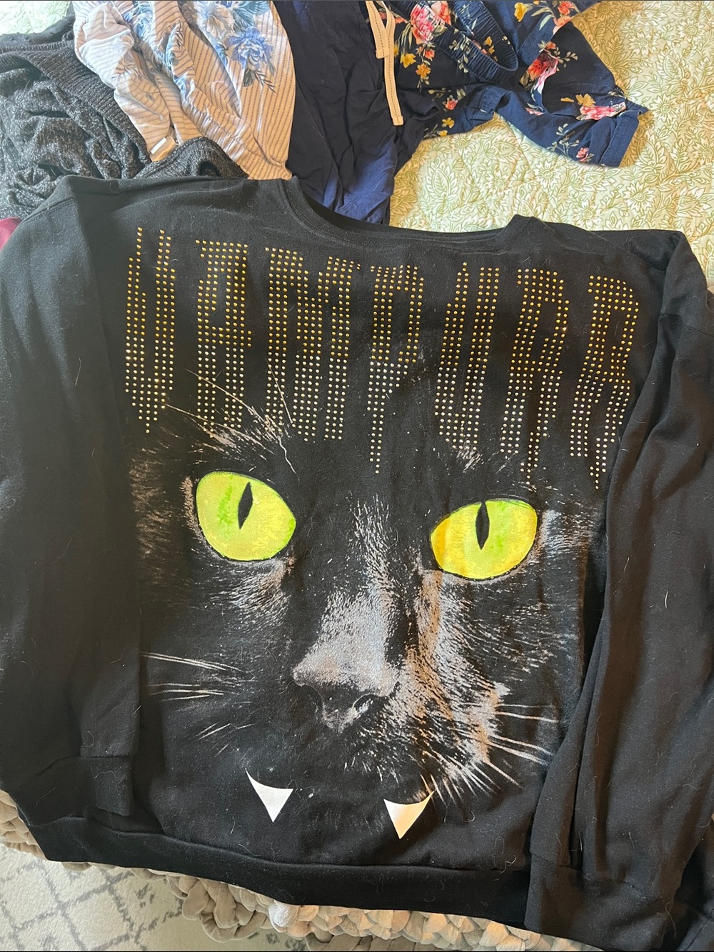 Freeze Black Sweatshirt and ON Black Cat Tee Bundle
